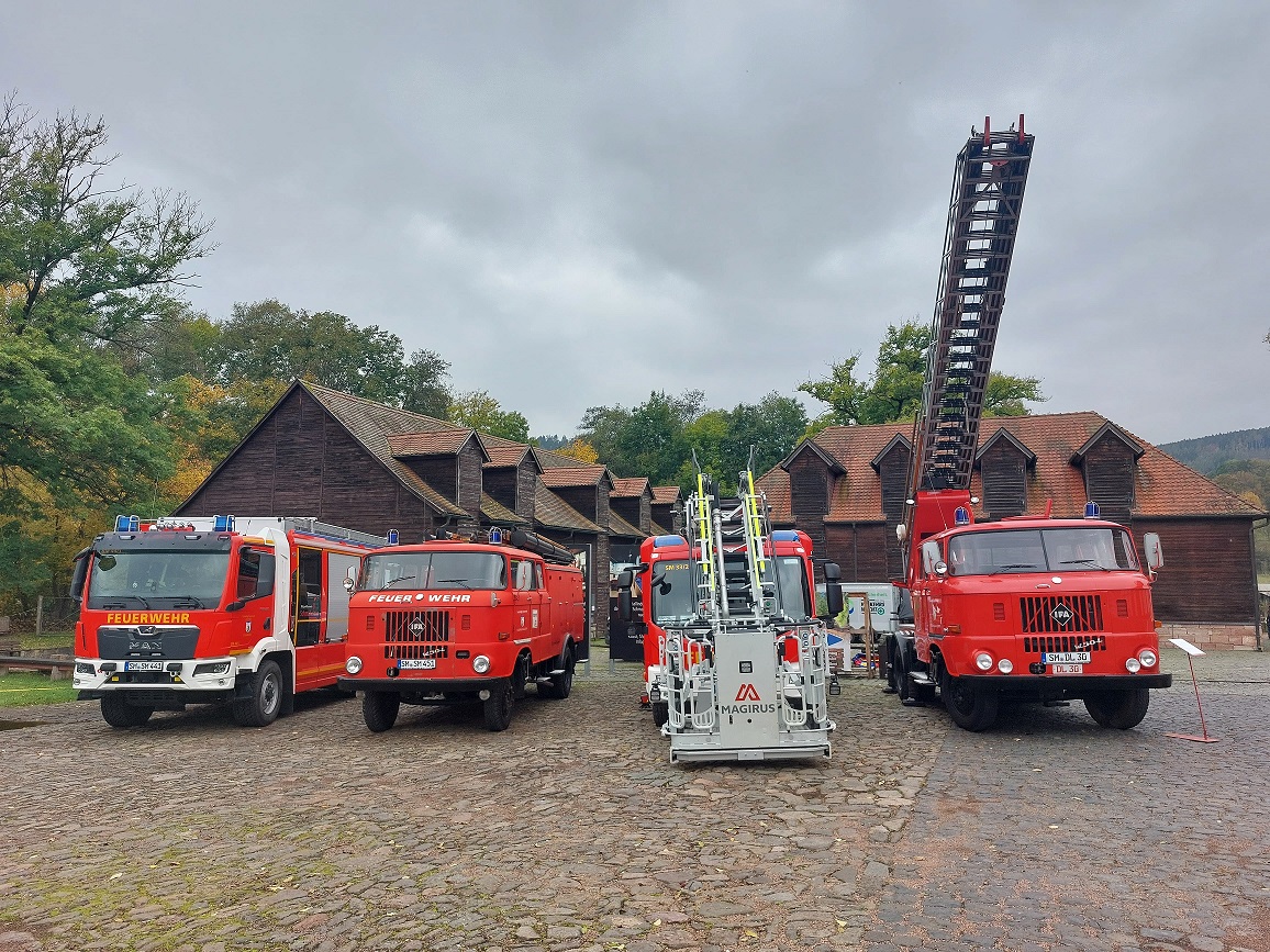 Blaulichtmeile am Hochofenmuseum